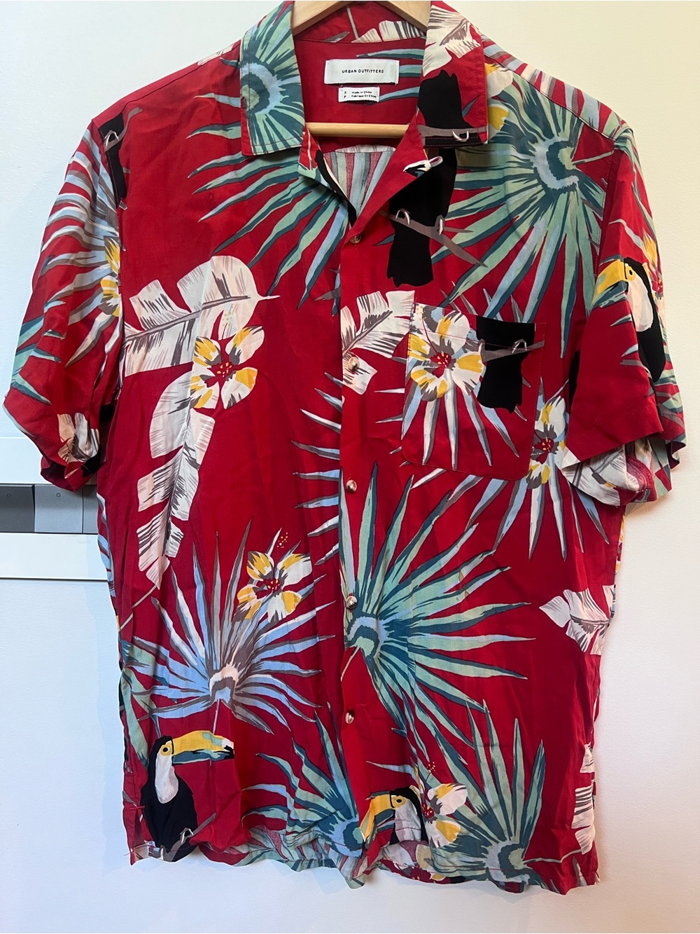 Urban Outfitters Tropical Toucan Hawaiian Shirt Red S